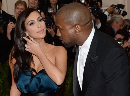 Cặp đôi nổi tiếng của Hollywood trông thật cuốn hút trên thảm đỏ.