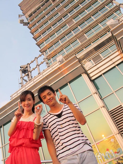 "Tiểu Yến Tử mới" công khai chuyện tình yêu - 9 Hai ngôi sao trẻ đang rất hạnh phúc