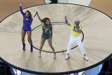 Jennifer Lopez cuồng nhiệt trong lễ khai mạc World Cup - 4 Vy Vy