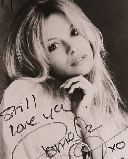 Ảnh độc về thời ngây thơ của "biểu tượng sex" Pamela Anderson - 11 Những hình ảnh độc về biểu tượng sex Pamela Anderson
