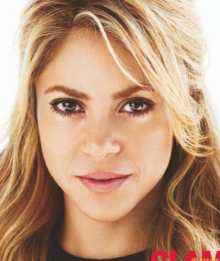 Bồ Gerard Pique không màng đám cưới - 8 Shakira tại trường quay clip mới ngày 17/6.