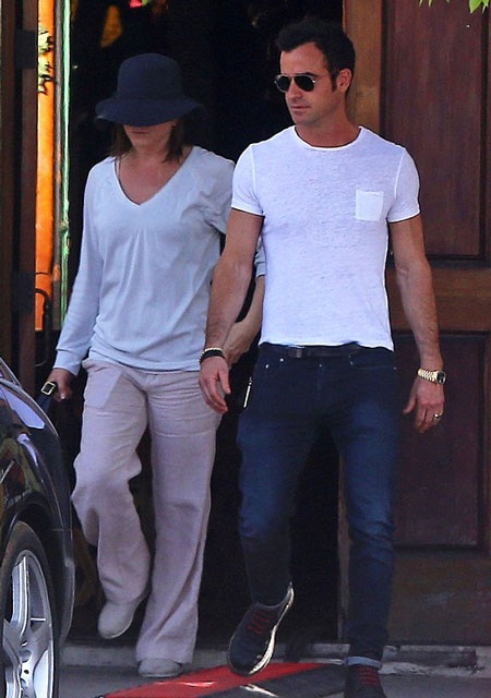 Nụ cười rạng ngời của nữ diễn viên 45 tuổi như nói lên rằng, cô đang rất hạnh phúc.