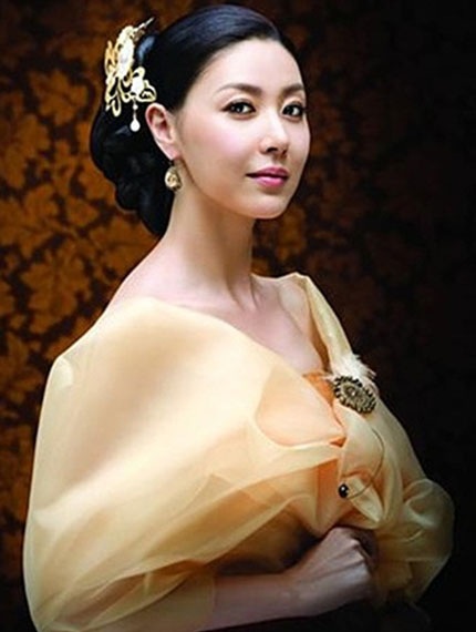 Á hậu Hàn Quốc đứng trước nguy cơ mất hết sau scandal “bán dâm” - 2 Cuộc sống hôn nhân và sự nghiệp của á hậu Hàn Quốc Song Hyun Ah đang rơi vào bế tắc