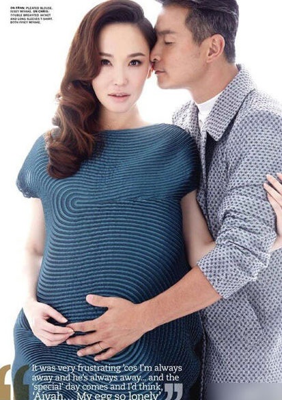 Phạm Văn Phương khoe ảnh "quý tử" đầu lòng - 3 Phạm Văn Phương và ông xã Lý Minh Thuận đang đếm từn ngày đợi con đầu lòng chào đời.
