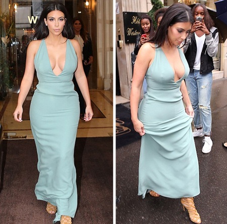 Chiếc váy nữ tính và thanh lịch giúp Kim khoe khéo dáng vóc gợi cảm.