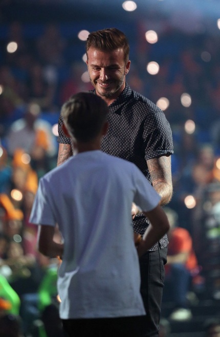 David Beckham đưa các con đi dự lễ trao giải