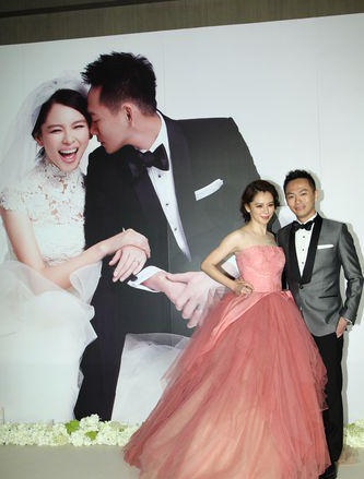 Đột nhập tiệc cưới sa hoa của mỹ nhân Từ Nhược Tuyên