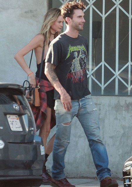 Suốt một tháng qua, Adam và Behati vừa đi du lịch tại Nam Phi để hưởng tuần trăng mật.