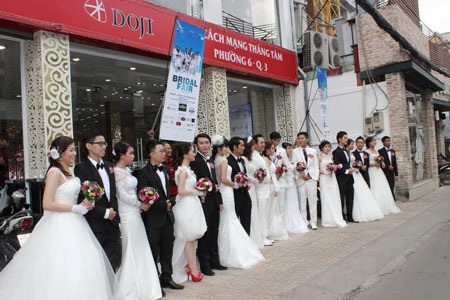 Các cặp đôi hào hứng với Bridal Fair 2014 tại TPHCM - 1 Các cặp đôi hào hứng với Bridal Fair 2014 tại TPHCM