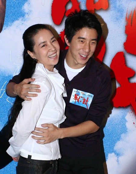 Lâm Phụng Kiều và con trai duy nhất của bà - Phùng Tổ Minh