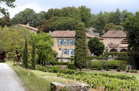 Tổ ấm tại Pháp của Brad Pitt và Angelina Jolie rất ấm cúng và thân thiện.