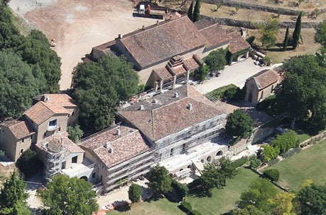 Tổ ấm tại Pháp của Brad Pitt và Angelina Jolie rất ấm cúng và thân thiện.