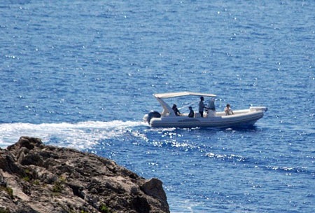 Angelina Jolie lộ diện lần đầu sau đám cưới tại đảo Gozo ngày 30/8.