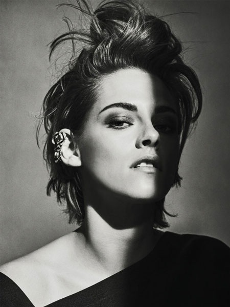 Kristen Stewart đã bước qua cái bóng của Chạng vạng