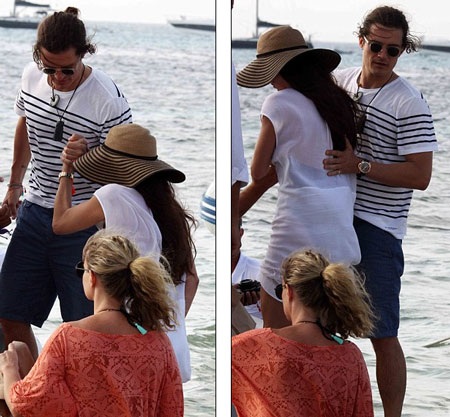 Ngôi sao của Chúa tể những chiếc nhẫn hôn gió người hâm mộ tại Tây Ban Nha