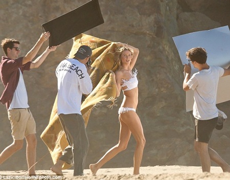 Dù ông xã là một người rất giàu có và thành đạt, nhưng Behati vẫn muốn có một sự nghiệp riêng.