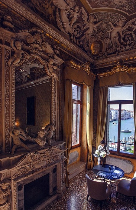 Những chi tiết phòng ốc đều rất tinh tế và hoàn hảo.