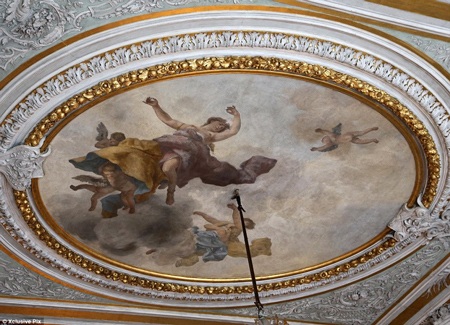 Những chi tiết phòng ốc đều rất tinh tế và hoàn hảo.