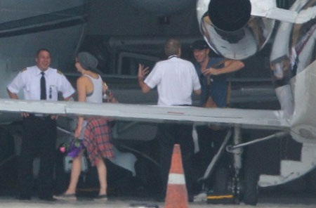 Lộ ảnh Jennifer Lawrence hò hẹn với Chris Martin