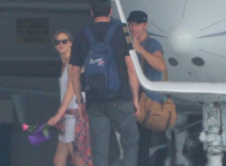 Lộ ảnh Jennifer Lawrence hò hẹn với Chris Martin