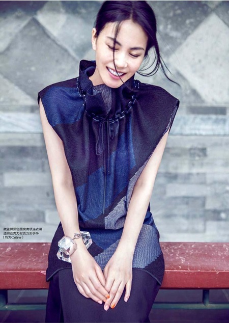 Bà mẹ hai con trông vẫn rất trẻ đẹp và cuốn hút!