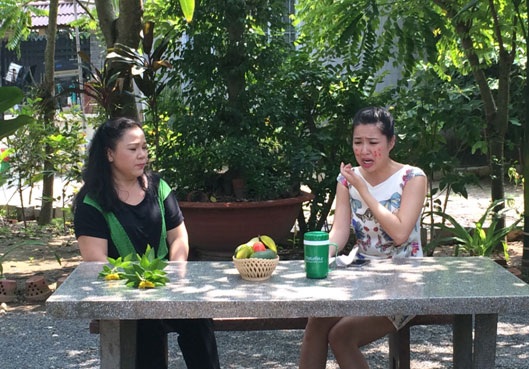 NSƯT Kim Xuân dạy con gái làm dâu thảo - 2 Sự góp mặt hài hước của Lê Khánh và Ngọc Lan trong chương trình