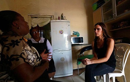 Victoria đã có chuyến công tác từ thiện đầu tiên trong cương vị đại sứ thiện chí.