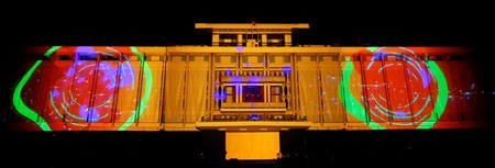 Reo hò khi Dinh Thống Nhất bỗng được nhuộm trong những gam
màu rực rỡ, đẹp mê hoặc