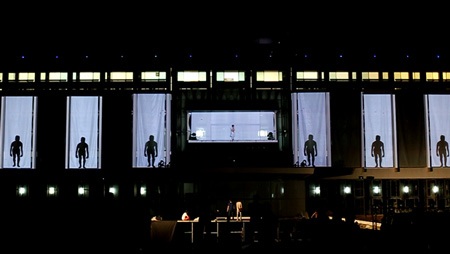 Ngạc nhiên trước những công nghệ và kỹ xảo trình diễn hiện
đại