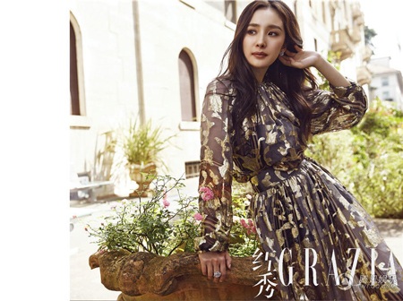 Bà mẹ trẻ Dương Mịch dạo chơi ở Milan