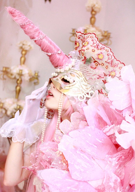 Trọn bộ cosplay ngựa hồng đẹp long lanh của Chibi - 1 Huy Khánh