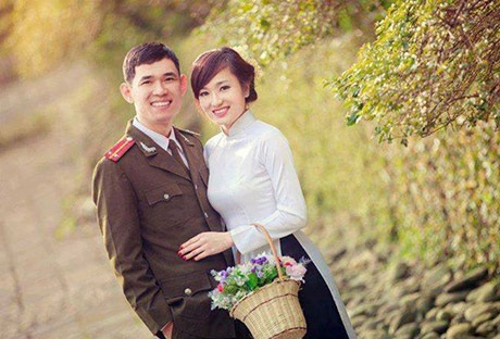 Hình ảnh lãng mạn của những cặp đôi cảnh sát - 10 Mai Châm