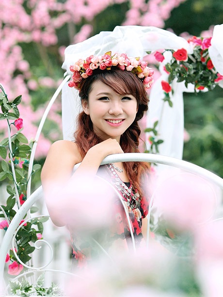 Thiếu nữ Hà thành dịu dàng thu sang - 11 Mai Châm