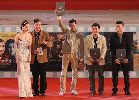 Lễ bế mạc Liên hoan phim Việt Nam đã diễn ra với một kịch bản tẻ nhạt