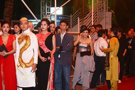 Nghệ sĩ Việt xếp hàng vào dự Liên hoan phim