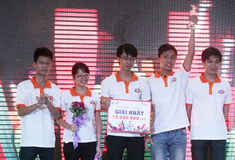 Đội giải nhất cuộc thi đến từ HV Bưu chính viễn thông