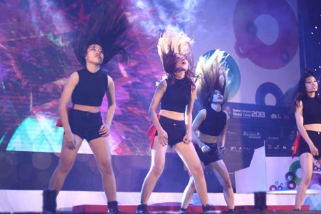 Đêm hội nhảy cover Kpop sôi động của giới trẻ Hà thành - 5 Màn nhảy cực sung trong đêm chung kết