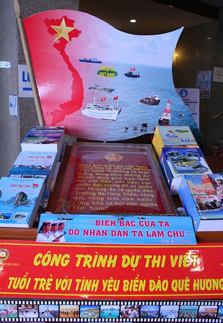 Những công trình dự thi viết về tình yêu biển đảo của SV