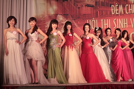 Cặp trai tài gái sắc đăng quang Mr & Miss trường Nhân văn - 12 Những cô gái xinh đẹp trường ĐH KHXN&NV