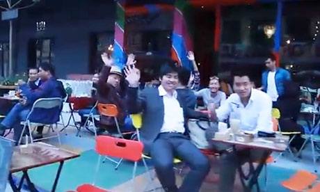 "Giáo sư Xoay" chế nhạc “Tạm biệt Zone 9” - 3 Giáo sư Xoay Đinh Tiến Dũng là người thể hiện ca khúc