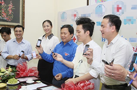 Cùng nhắn tin ủng hộ chương trình Nhà bán trú cho em