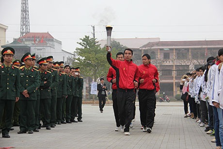 Rước đuốc khởi động 