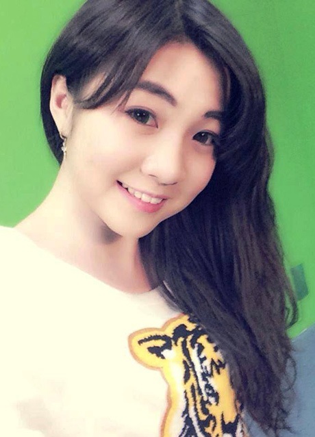 Cô gái xinh đẹp "đọc rap nhanh như máy" bật mí cách luyện tập - 1 Trần Huỳnh Như - cô gái có tài đọc rap nhanh như máy đang gây sốt trên mạng