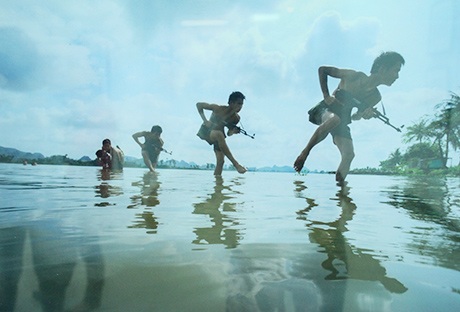 Tiếp cận mục tiêu (Ảnh: Hoàng Thế Nhiệm)