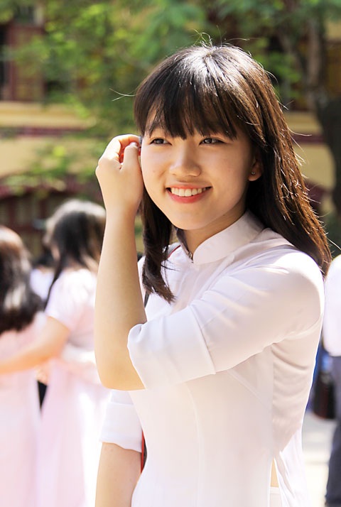 Những bức ảnh chụp vội, lưu giữ kỉ niệm một thời áo trắng đến trường