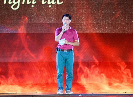 MC Xuân Bắc với lối dẫn hài hước tạo sức hút cho đêm gala