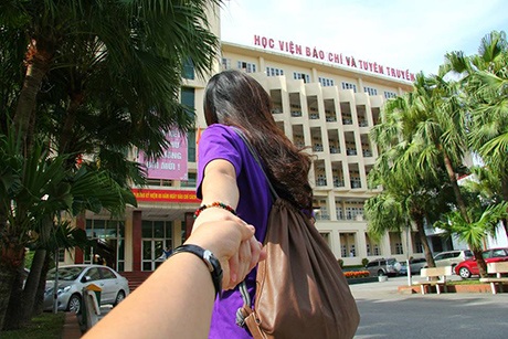 Sáng tạo Đưa em đi khắp học viện của SV Báo chí