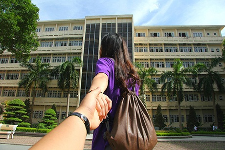 Sáng tạo Đưa em đi khắp học viện của SV Báo chí