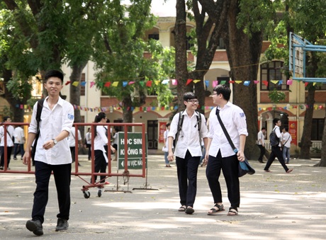 Thí sinh khá thoải mái sau khi thi môn Toán.