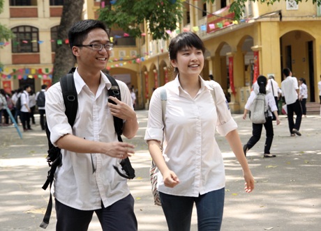 Rạng rỡ sau buổi thi Toán.